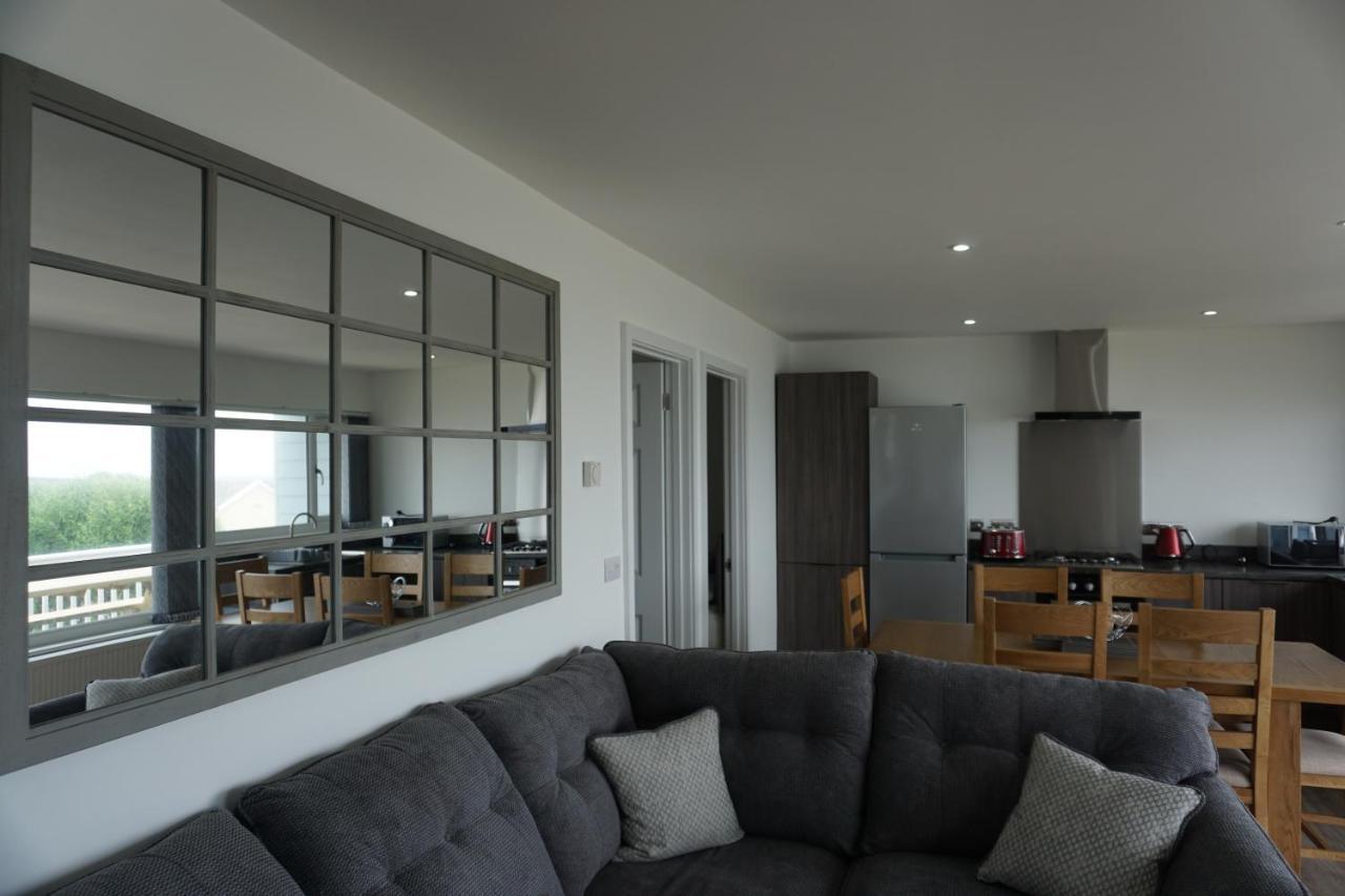 Deluxe Lundy View Villa With Sea Views 韦斯特沃德霍 外观 照片