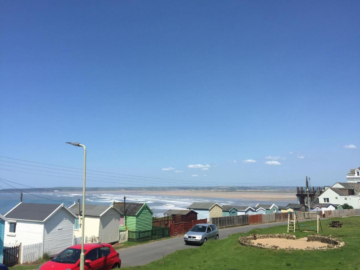 Deluxe Lundy View Villa With Sea Views 韦斯特沃德霍 外观 照片